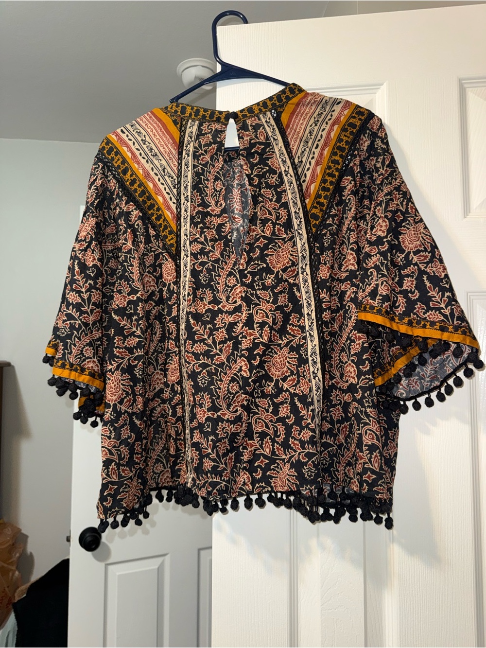Love the Label Lily Riana Print Top - Picture 4 of 5